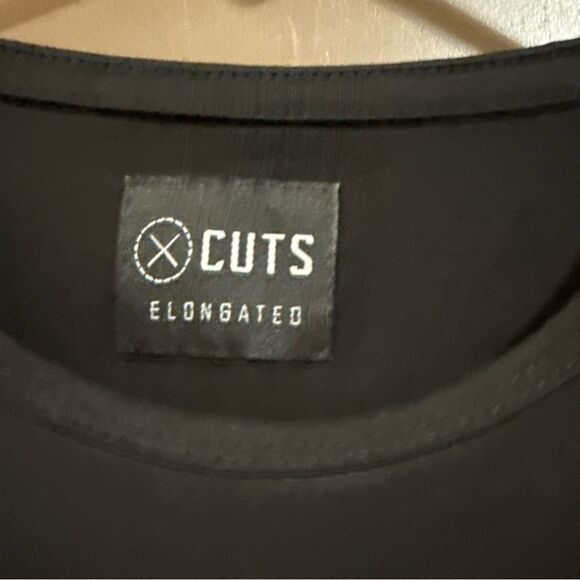 Cuts Clothing Men's Short  Sleeve Curve Hem Crew NeckSignature Fit Tee- M - Picture 4 of 6